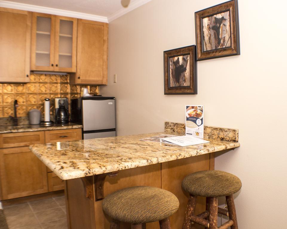 Marina Cay Bigfork Room photo