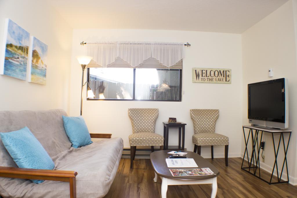 Marina Cay Bigfork Room photo